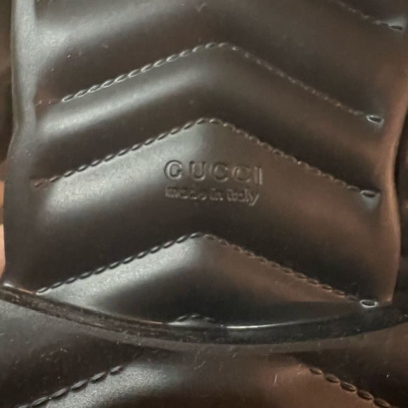 New GUCCI logo Thong Platform black rubber Sandals - Picture 10 of 12